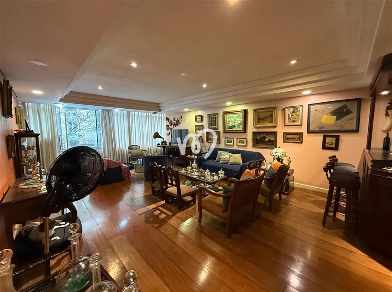 Apartamento 3 quartos, 1 suíte, 1 vaga, 224m²
