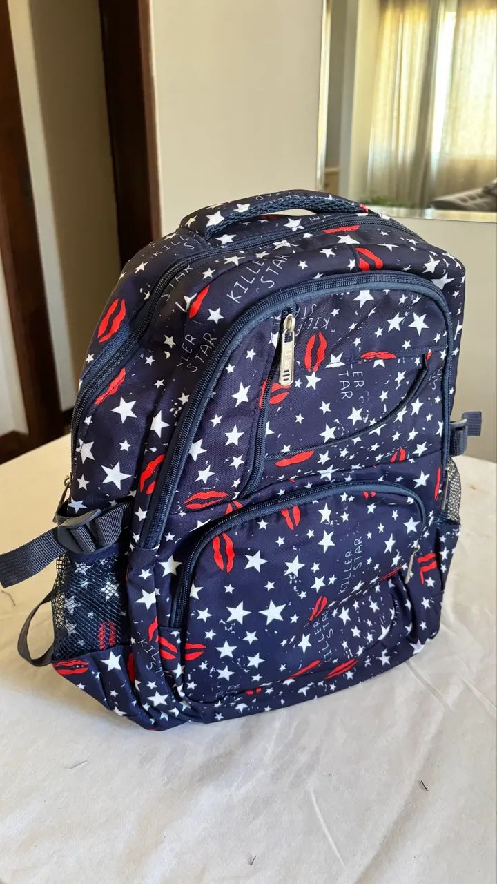 Mochila escolar nova 