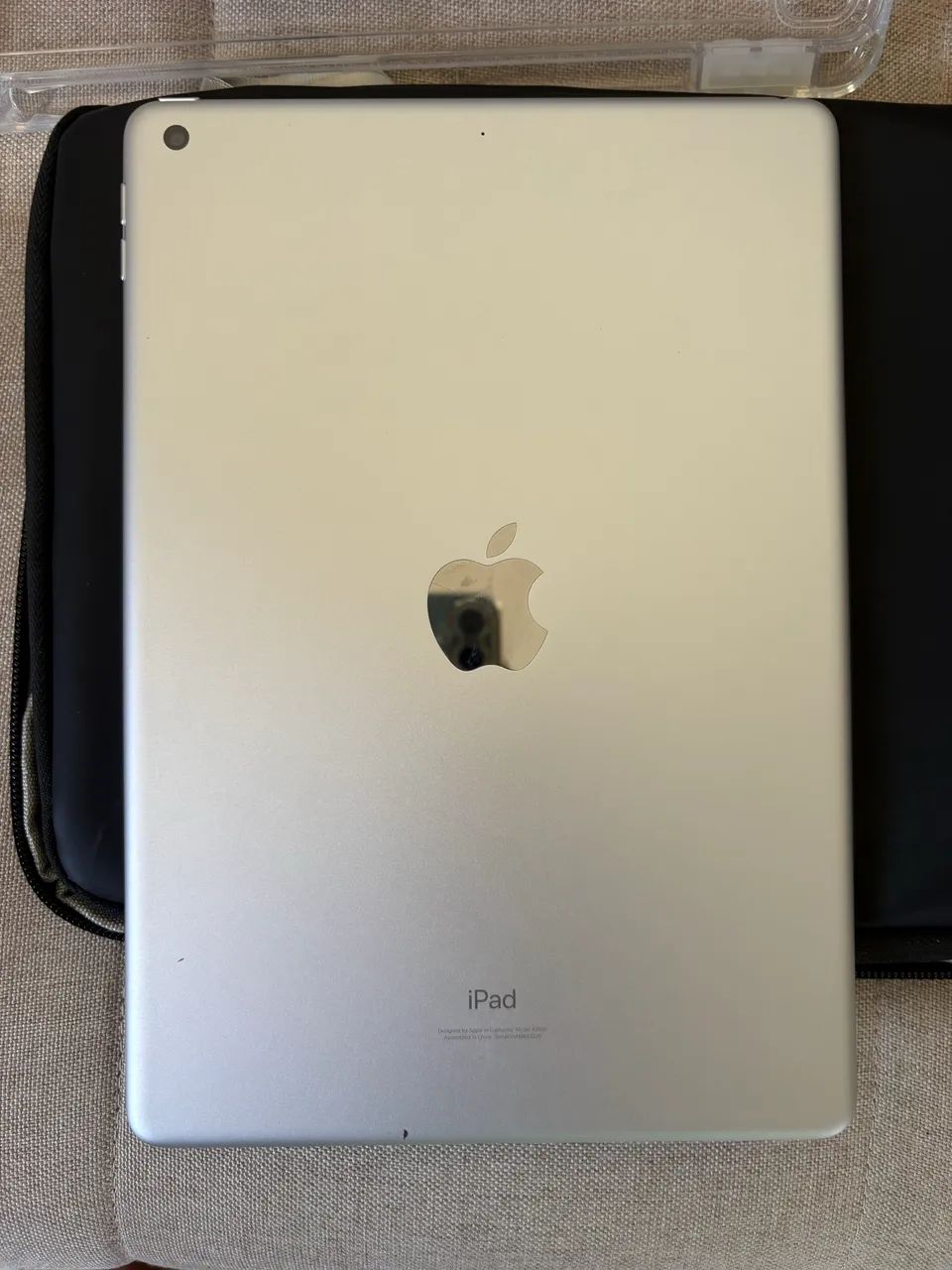 Vendo IPad 9 Geração 256GB Prata - Foto 2