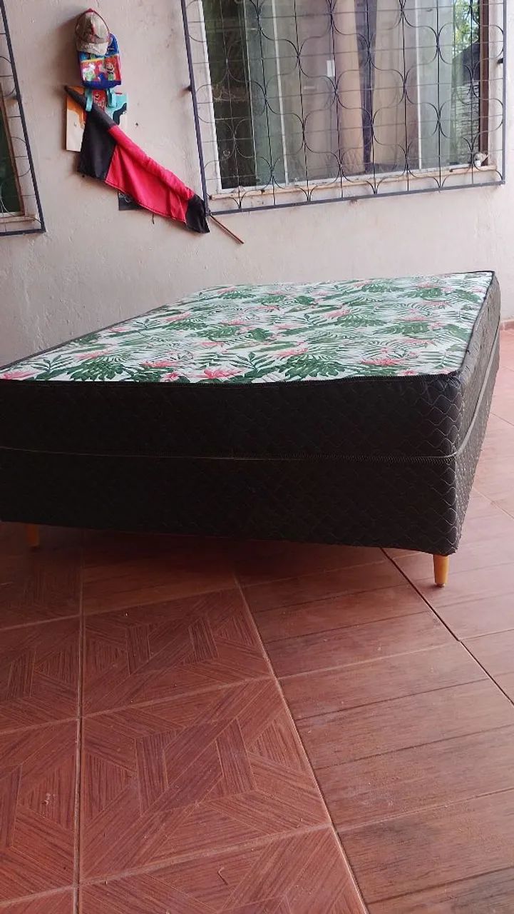 Vendo essa cama box casal