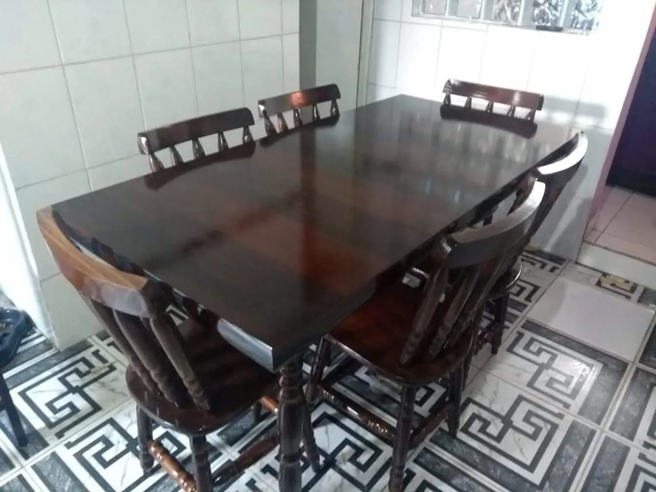 Mesa madeira 6 cadeiras  - Foto 4