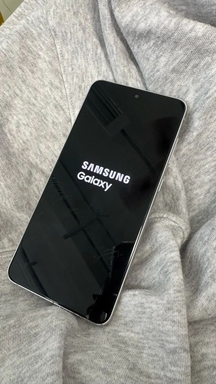 Samsung Galaxy S21 FE 5G 128GB - Foto 2