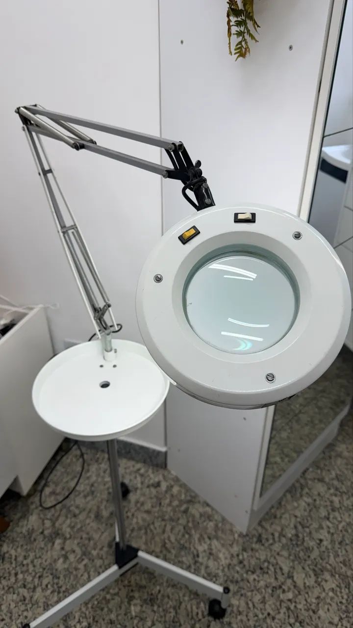 Lupa com Led