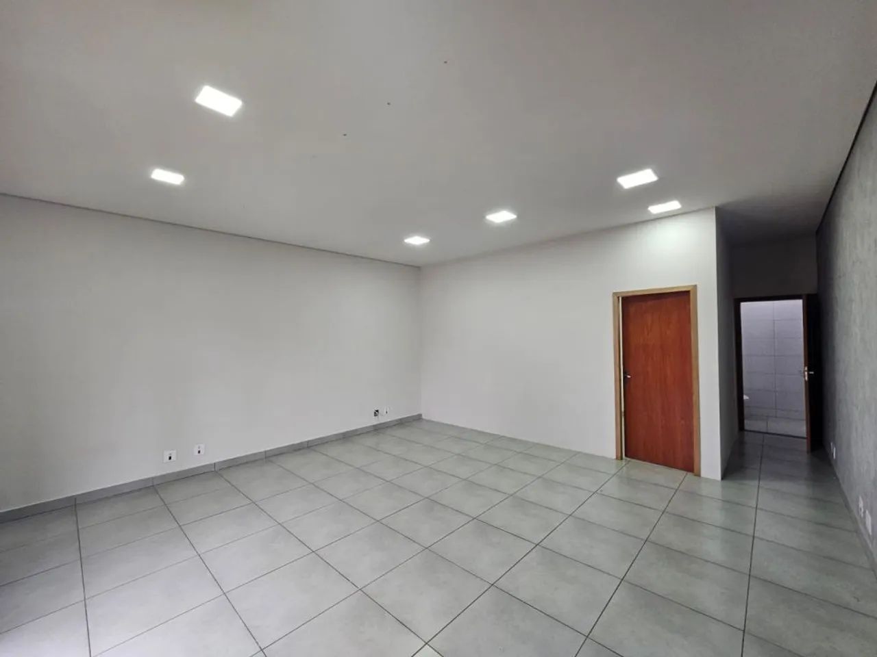 LOCAÇÃO | Sala/Salão, com 2 quartos em Jardim Ouro Verde III, Sarandi - Foto 5