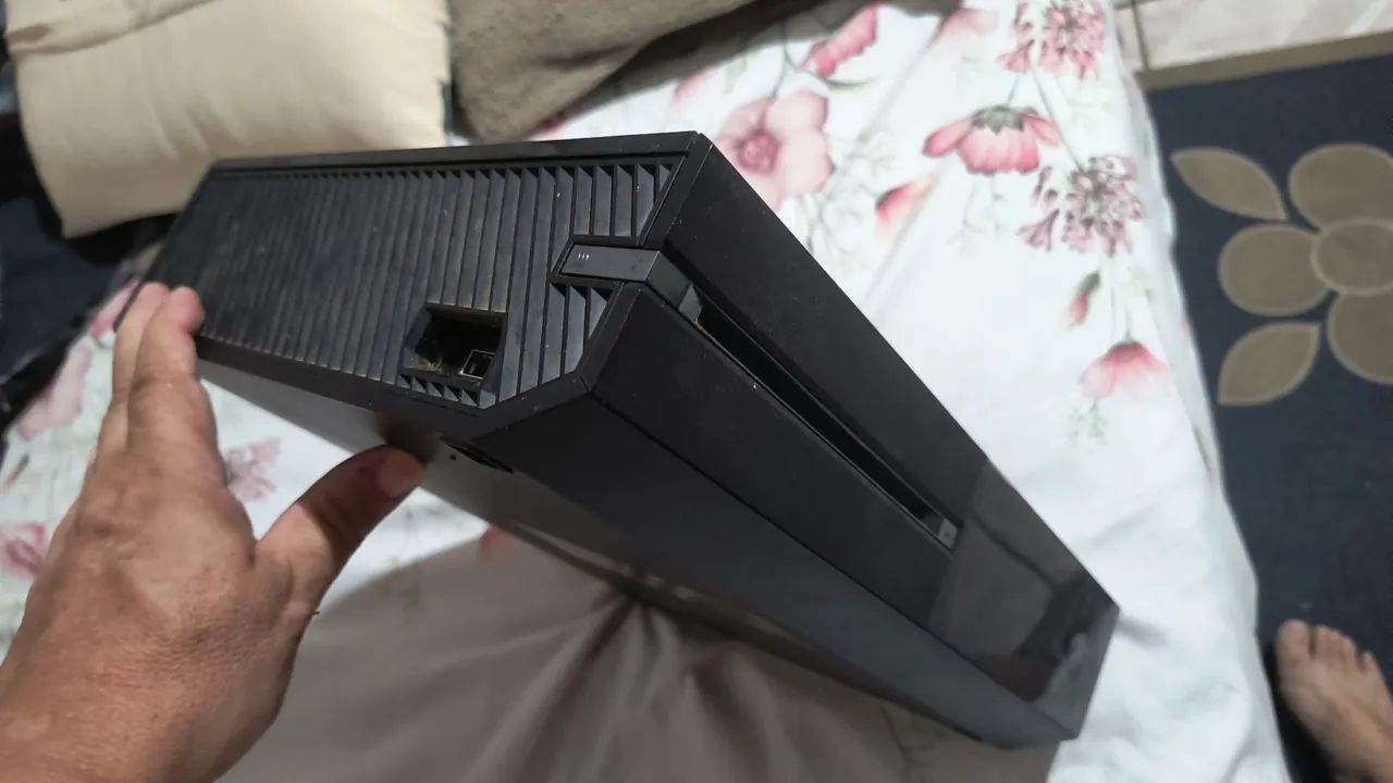 XBOX ONE - Em ótimo estado e funcionando perfeitamente. - Foto 5