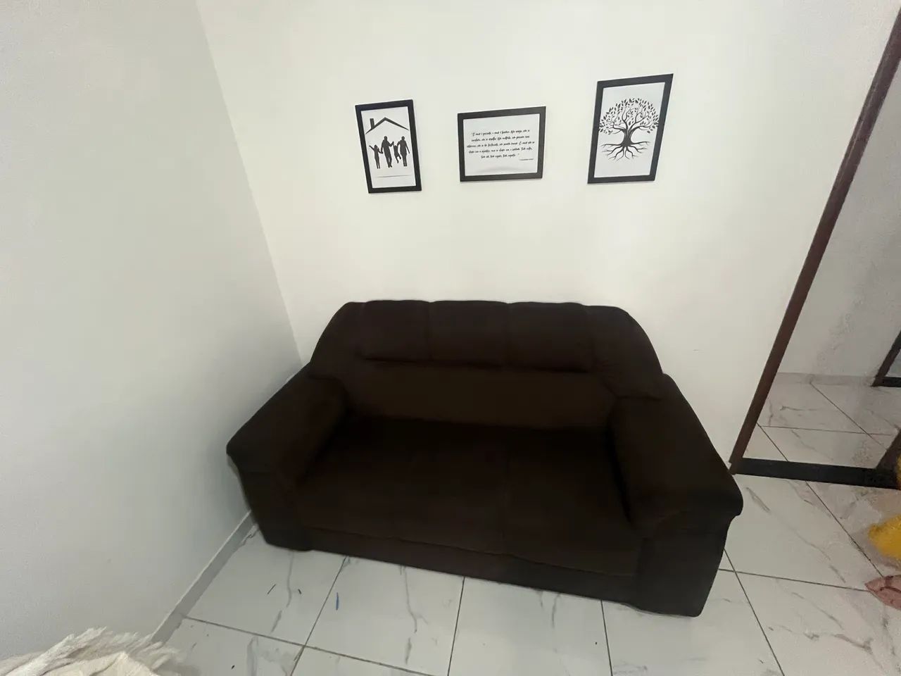 Sofás 2 e 3 lugares - Conjunto por R$ 300