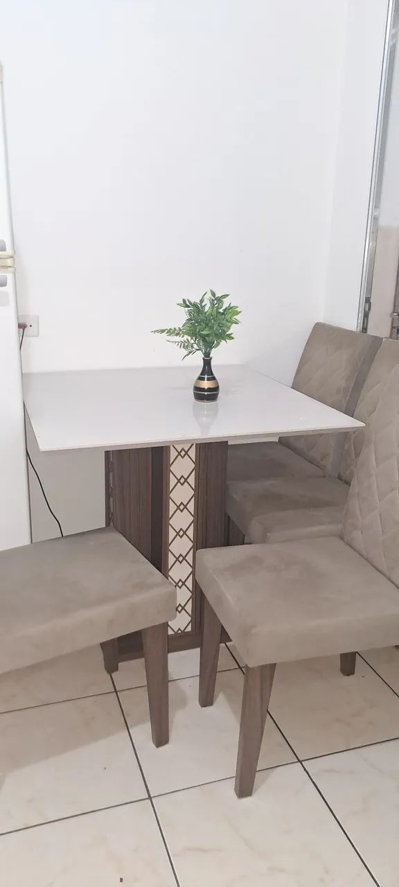 Mesa 4 cadeiras  - Foto 2