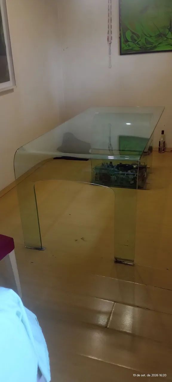 Mesa Inteira de vidro 