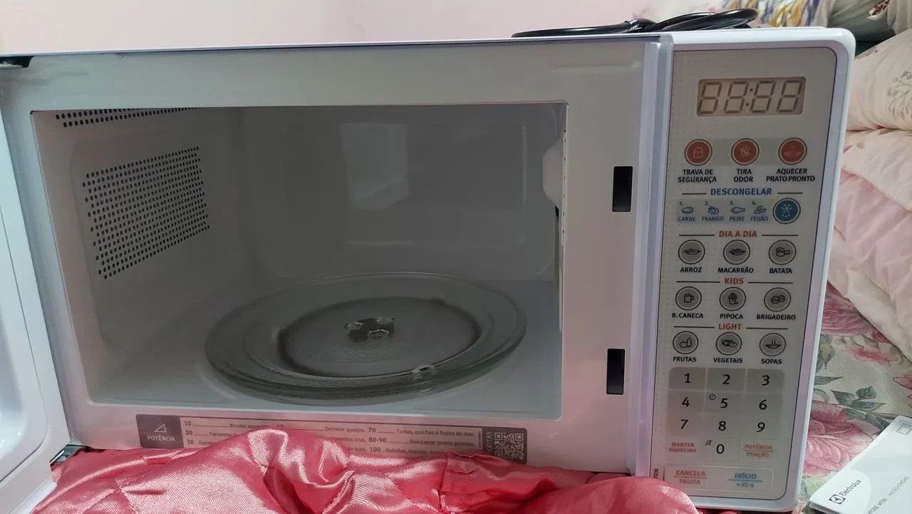 Microondas Eletrolux NOVO! - Foto 2