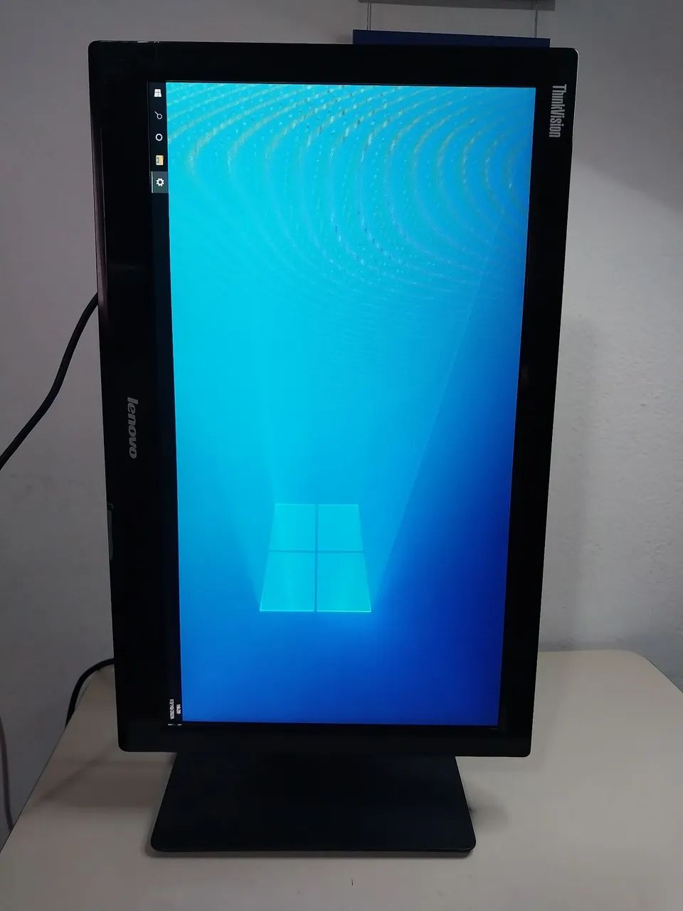 Monitor Lenovo ThinkVision E2003b 20" - Perfeito para Trabalho e Estudos - Foto 2