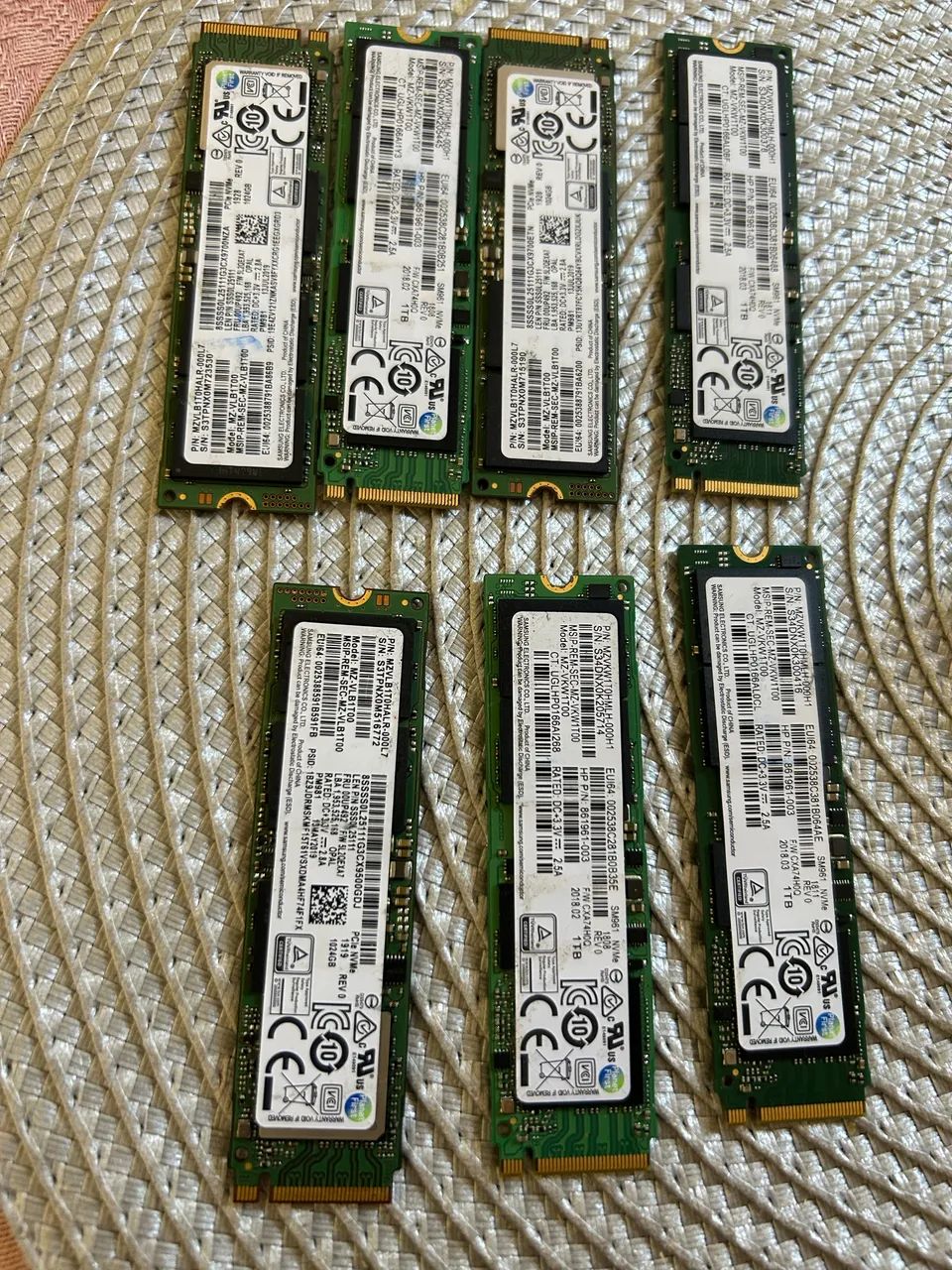 Lote de ssd nvme 1 TB - Foto 2