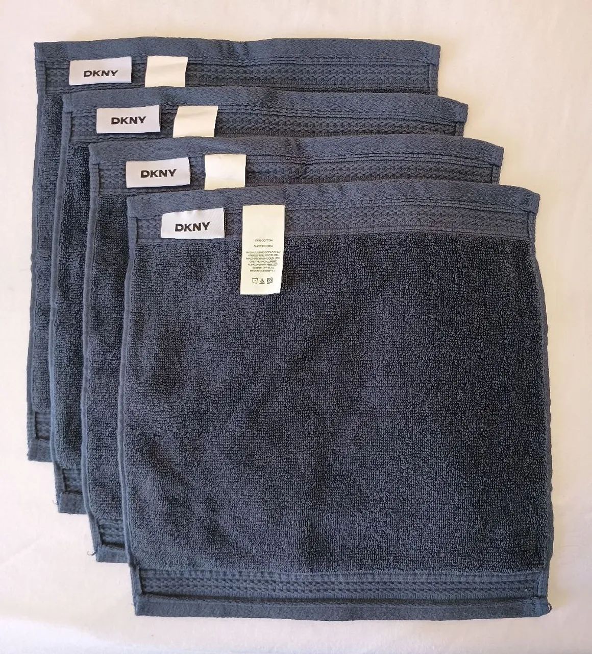 Conjunto de 4 toalhas DKNY Washcloth - Perfeitas para academia - Foto 2