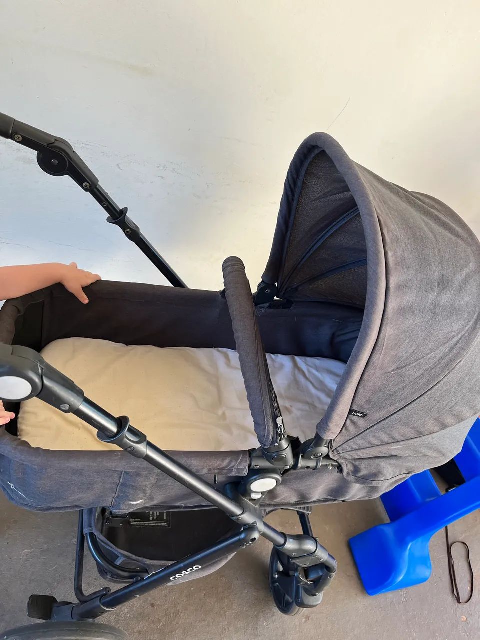 Carrinho de bebê cosco 