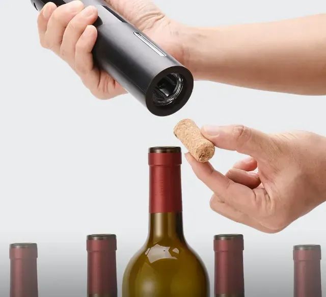Abridor de Vinhos Saca Rolhas Elétrico Automático - Foto 3