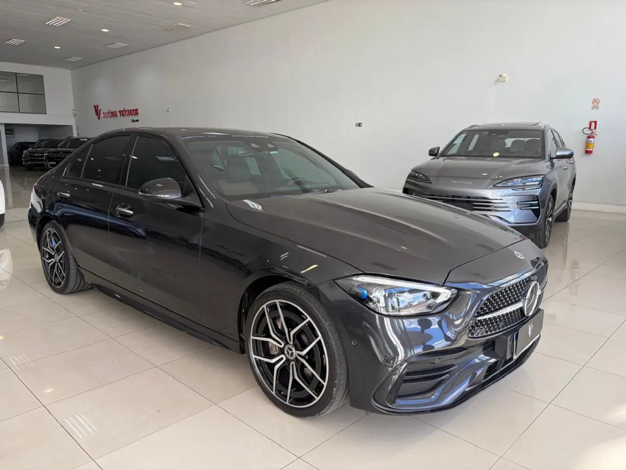 Mercedes-Benz C-300 2024