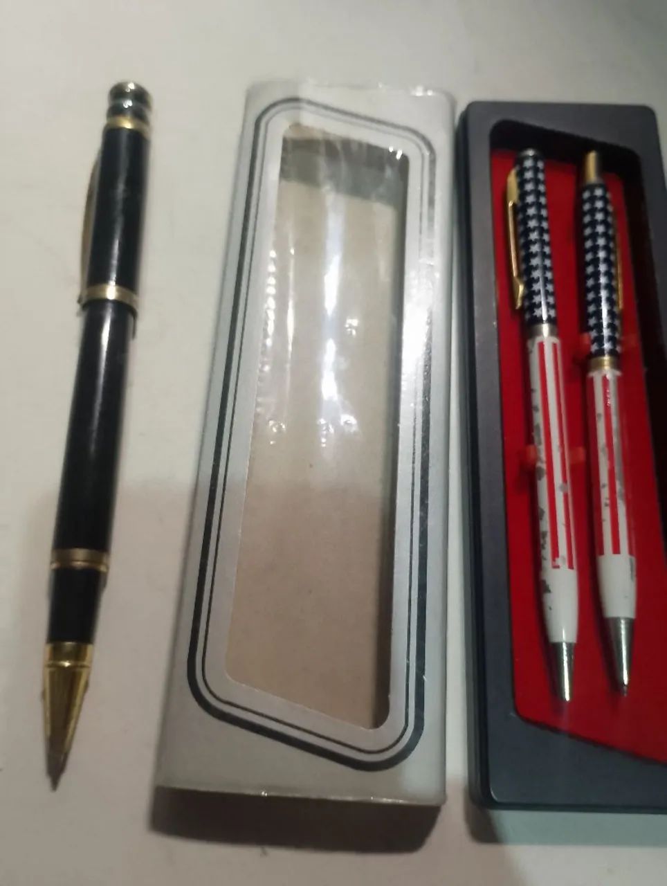 Trio de canetas 
