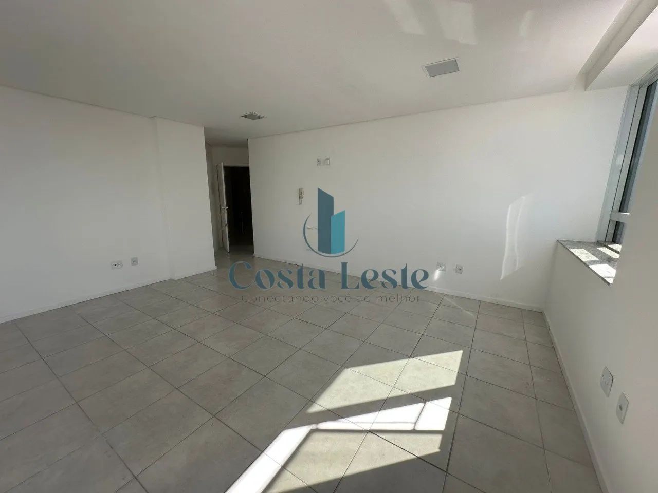 Ampla sala comercial com vista para o mar na Agronômica - Foto 3
