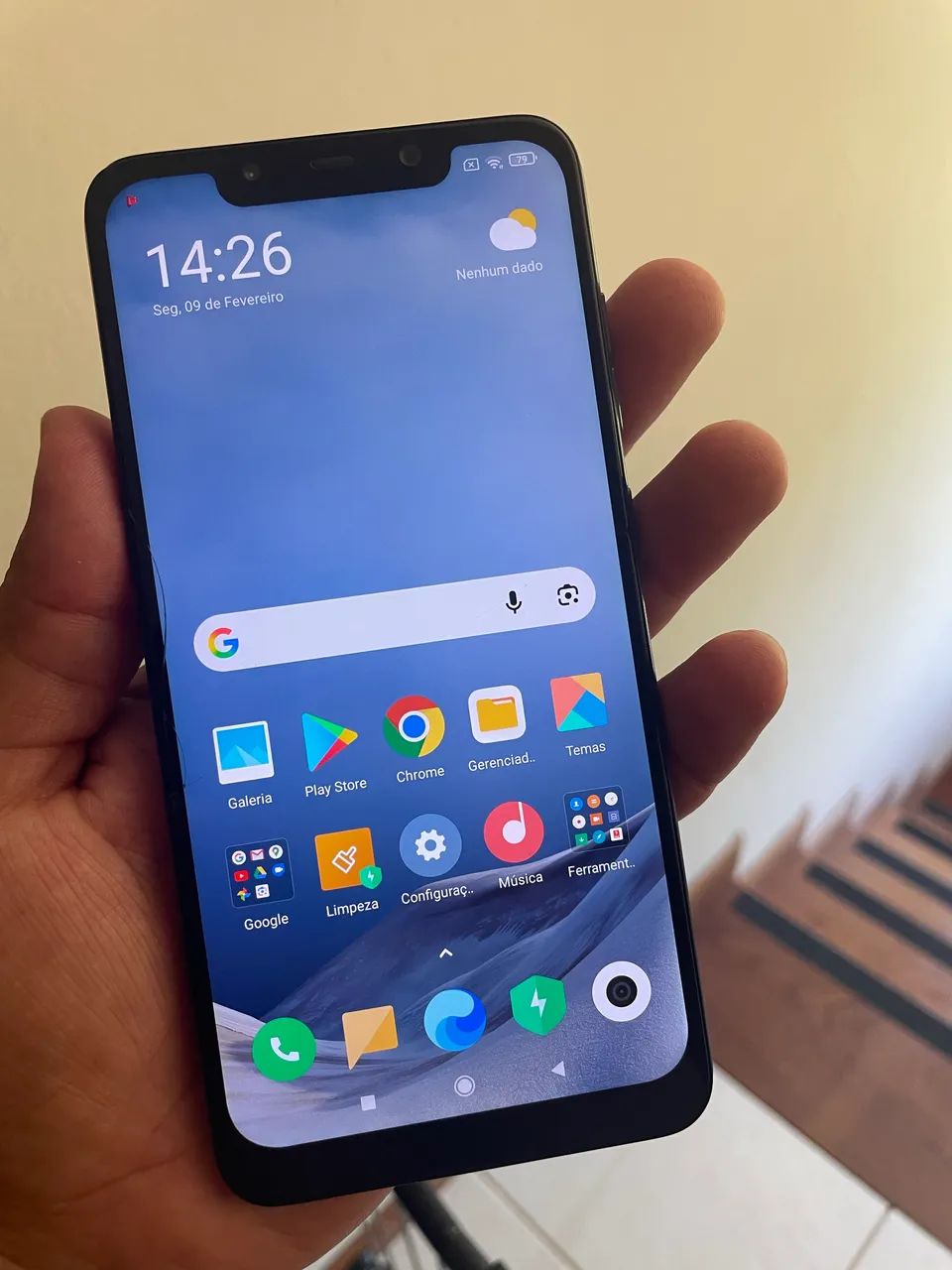 Pocophone F1 - Foto 2