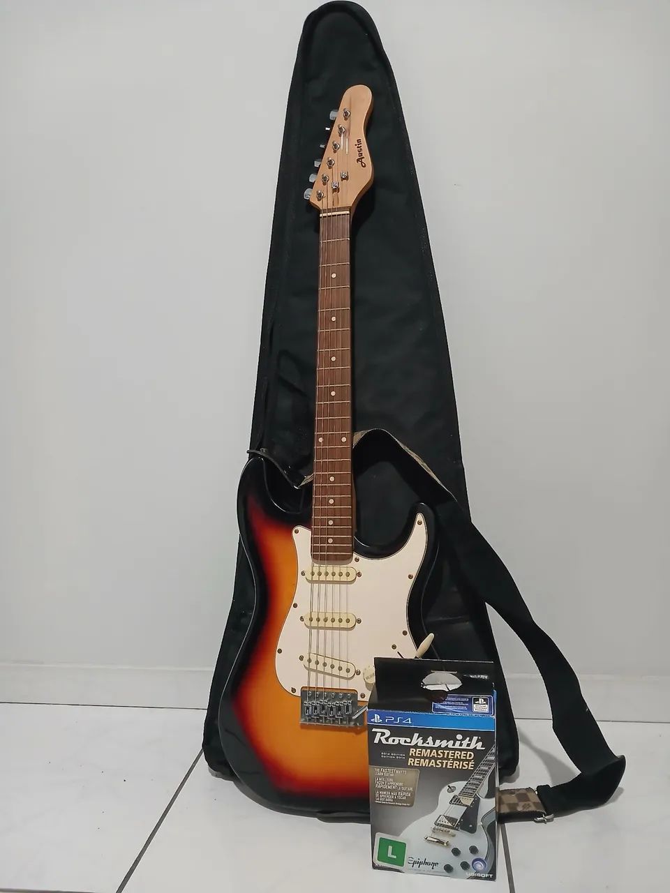 Rocksmith Remastered Ps4 + Guitarra - Foto 3