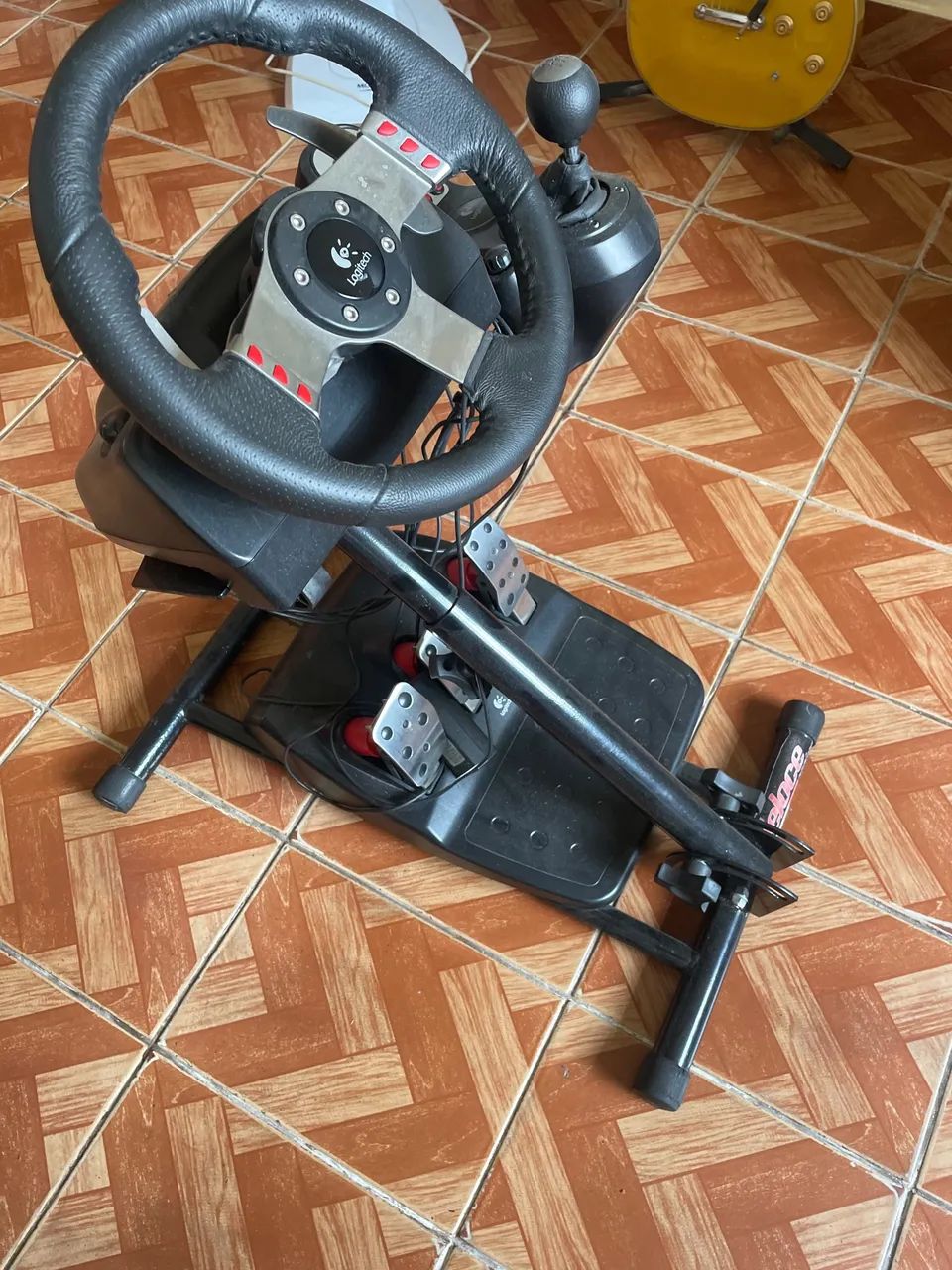 VOLANTE LONGITECH g27 COMPLETO - Foto 4
