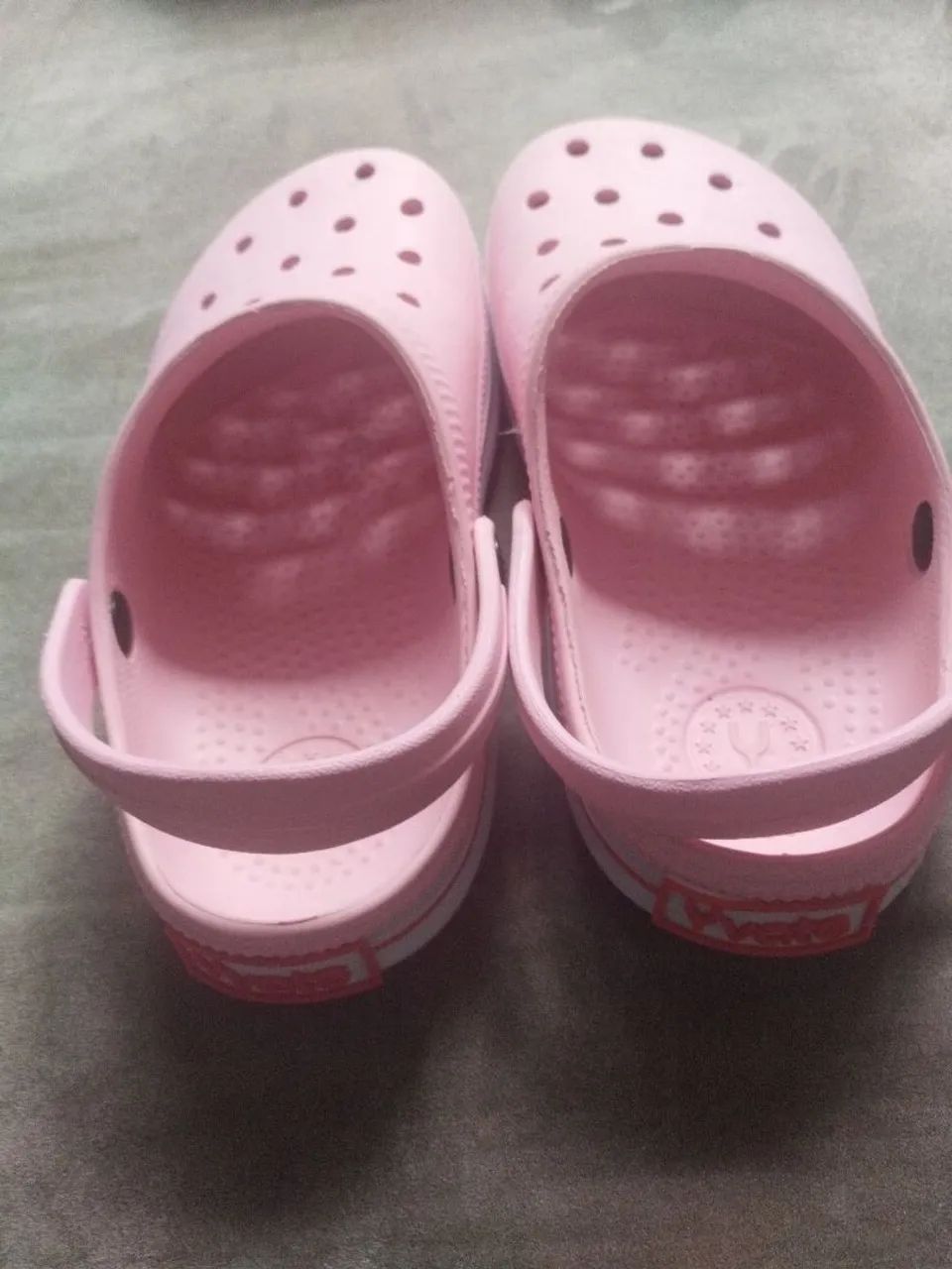 Vendo sandália macia babuche infantil Rosa - Foto 2