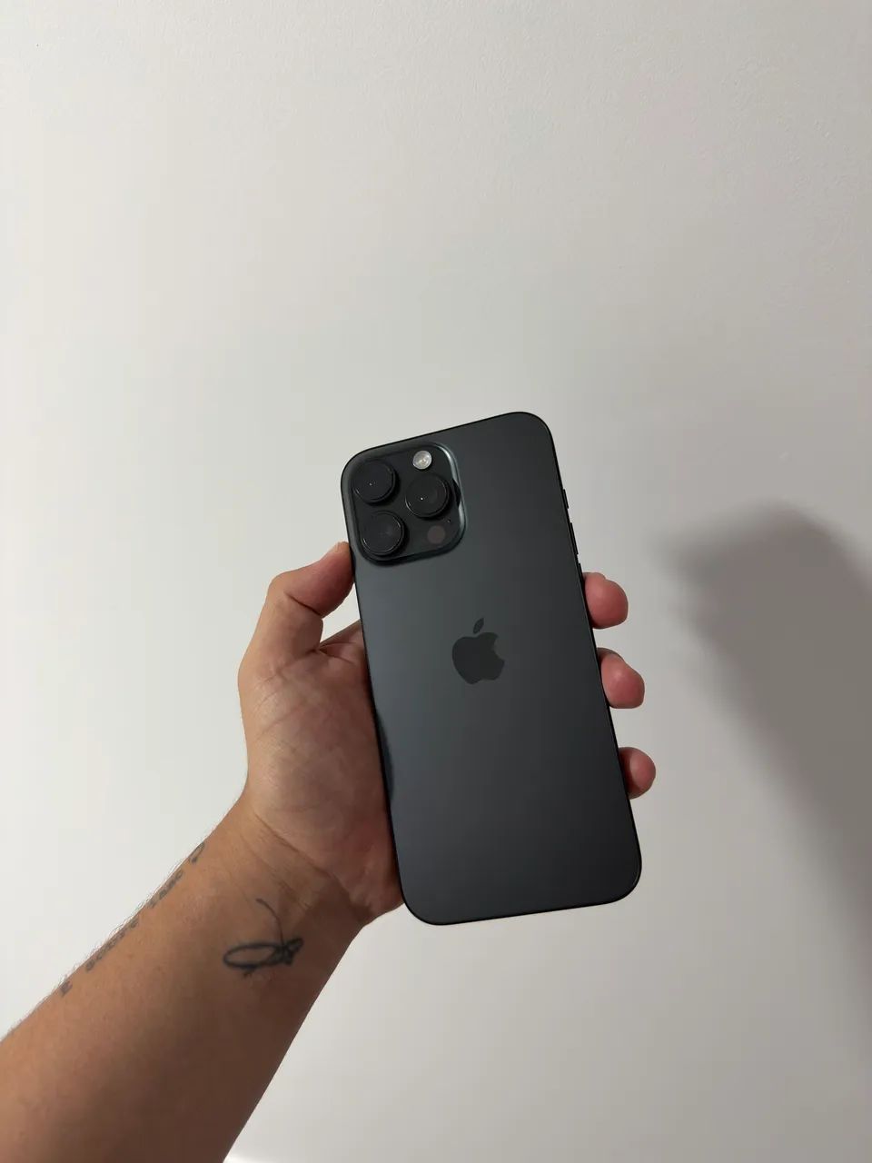 iPhone 16 pro Max - Foto 2