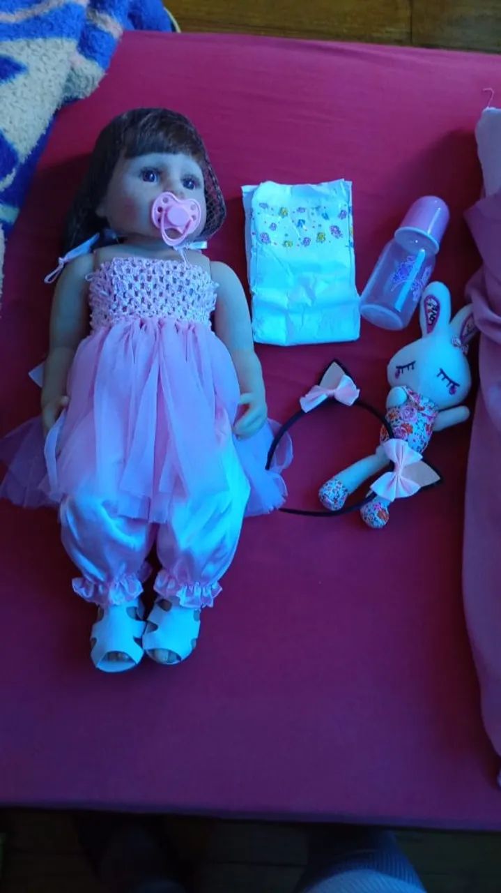 Vendo boneca reborn e carrinho de boneca  - Foto 5