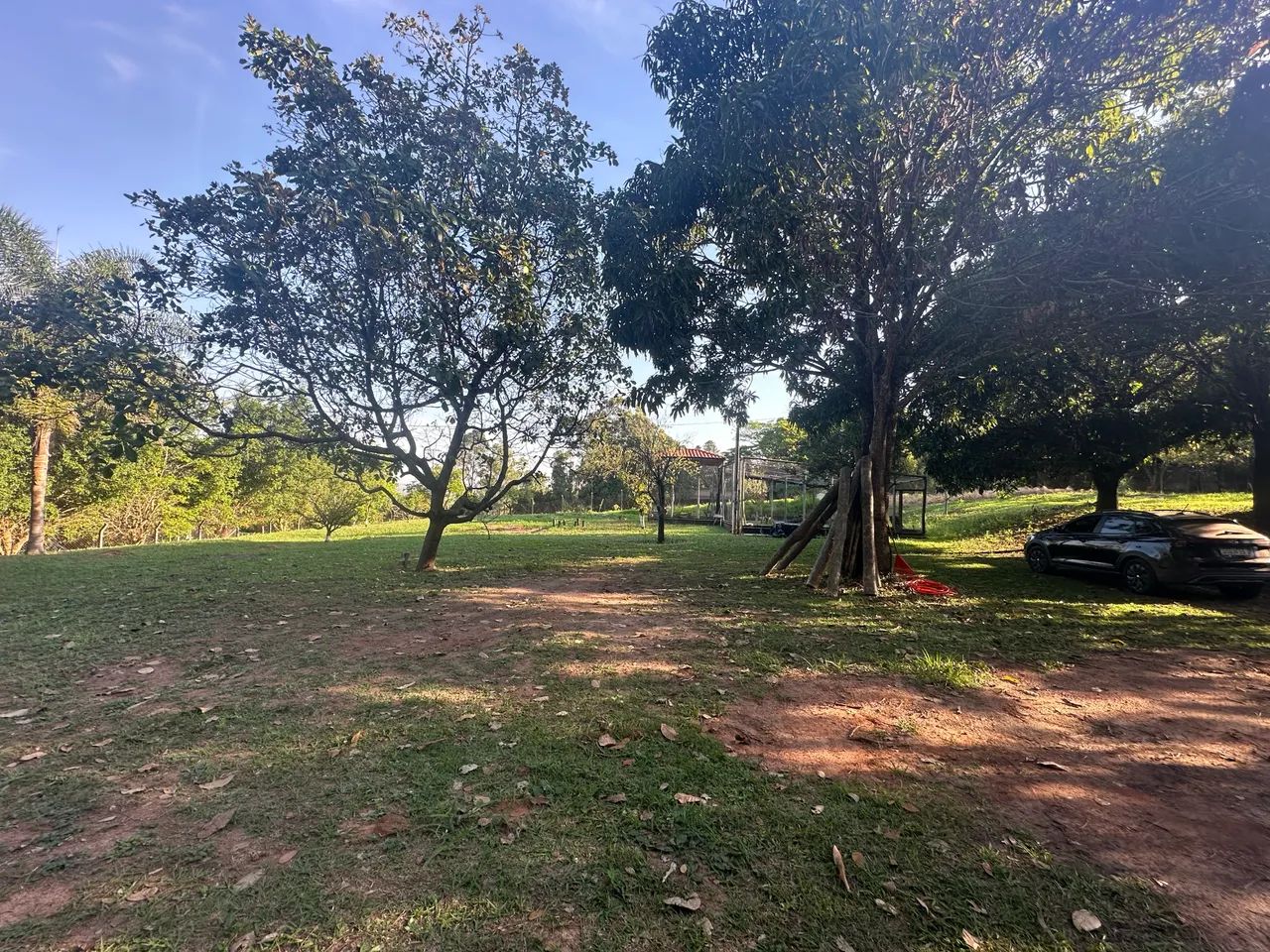 Chácara 5.000 m² em São Pedro SP com Casa Container, Quadra e Pomar - Foto 2