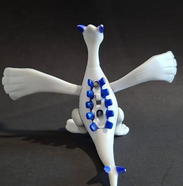 Boneco Pokémon Lugia Lendário - Original McDonald's 2019 - Foto 4