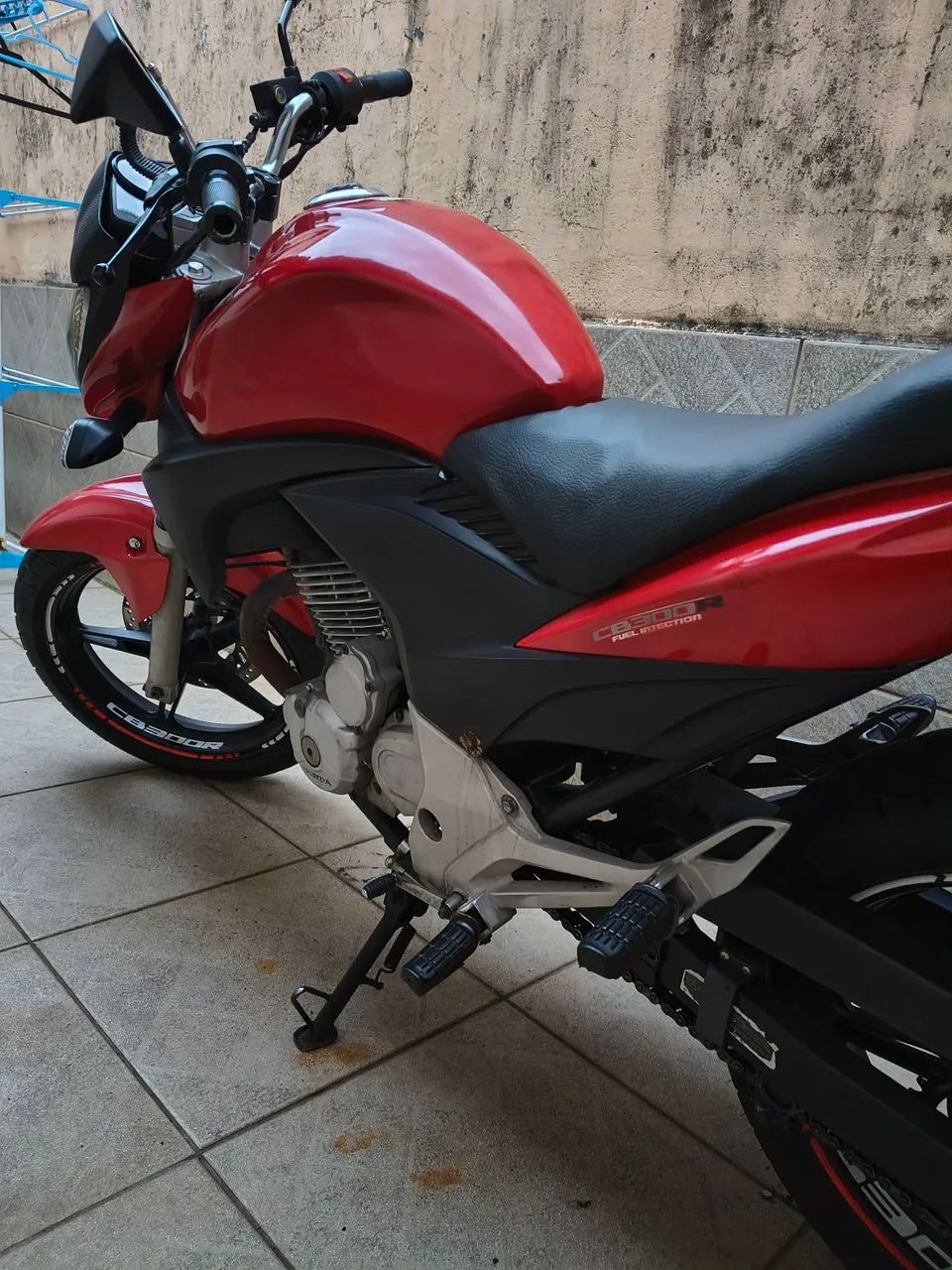 Vendo CB300r 2011 - Foto 5