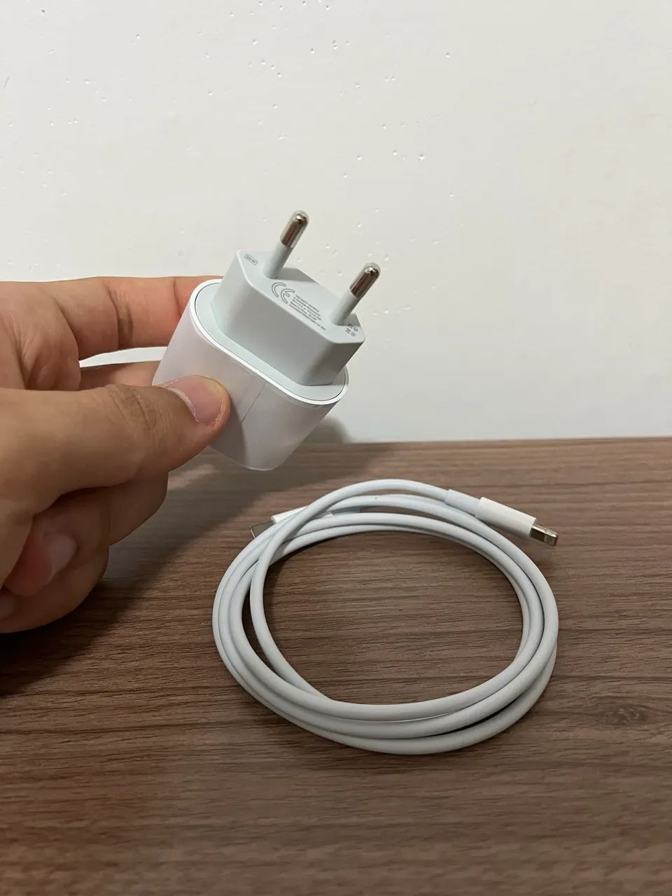 Carregador de Celular com Cabo USB-C Lightning  - Foto 4