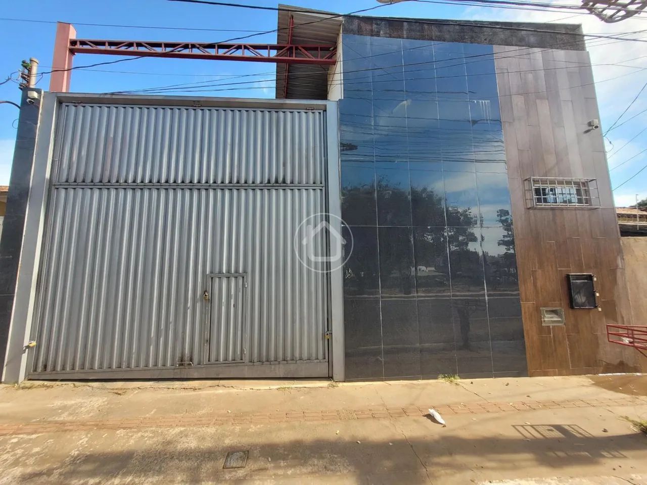 COMERCIAL NA ORLA MORENA
