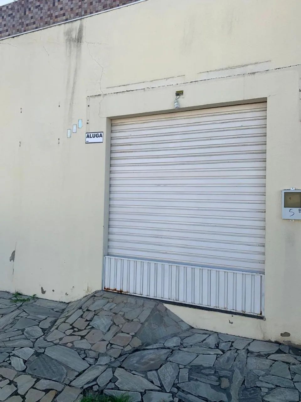 Aluga-se ponto comercial/toda mobiliado - Foto 2