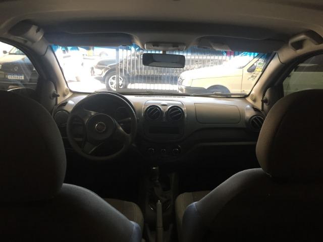 Palio 1.6 essence 2015 18000 km *extraaa* carro muito novo - Foto 8