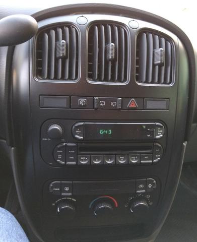 Chrysler Grand Caravan SE 3.3 V6 - Segundo dono- Placa A- Leiam - Foto 9