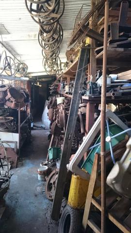 Ferro velho de peças de carros antigos Willys - Foto 5