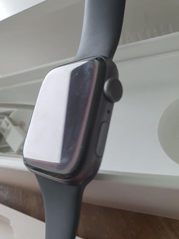 Apple Watch Series 4 44MM GPS - sport band PRETO - Foto 3