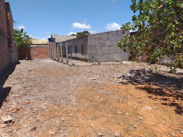 Terreno com casa em fase de acabamento - Foto 2