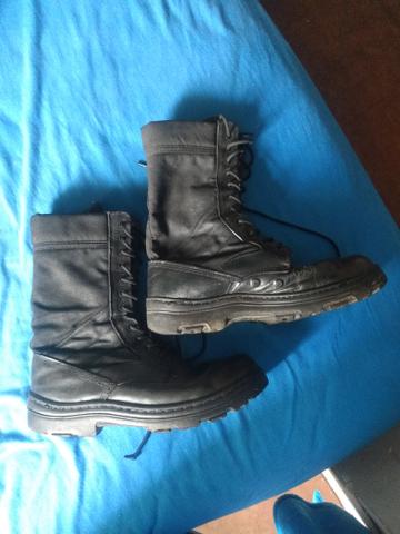 Coturno Militar