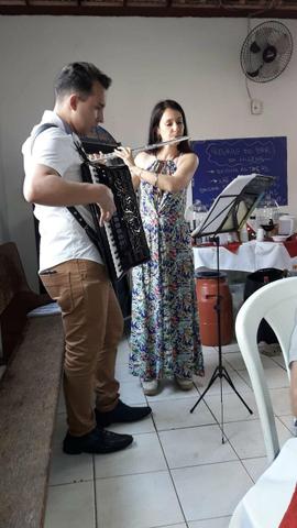 Aula de música com Fernando Henrique diversos istrumentos como o acordeon - Foto 2
