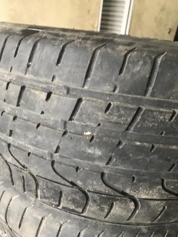 4 pneus 235 40 18 SEMI NOVOS 90% DE BORRACHA RUNFLET - Foto 5