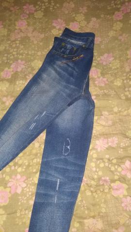 Calça bem conservada