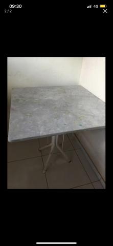 Mesa de Mármore
