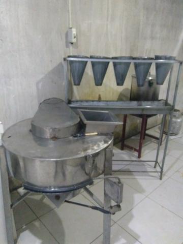 Depenadeira de frango nova
