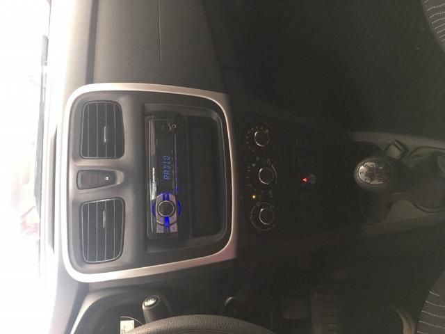 Renault Logan - Foto 9
