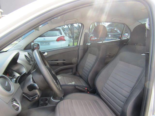Volkswagen Voyage Comfortline 1.6 (Flex) - Foto 7