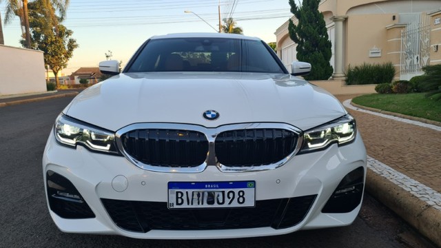 BMW 320I 2.0 TURBO M SPORT ANO 2020/2020 APENAS 2MIL KM