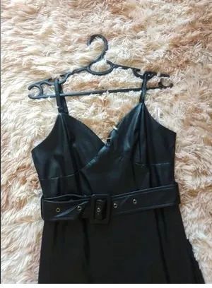 Vestido Sereia couro marca Mamô Preto - Foto 2