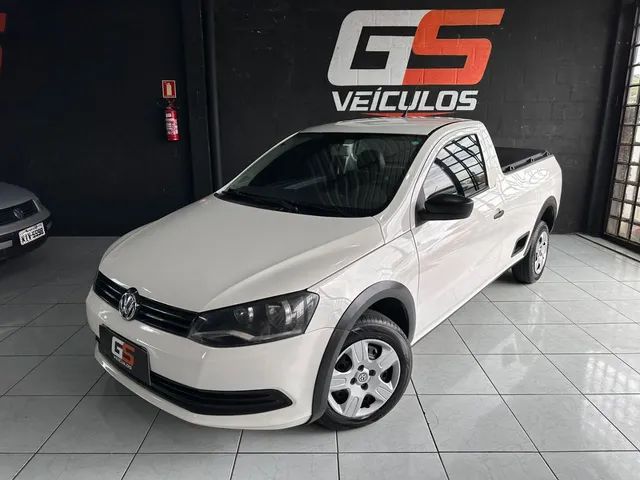 VOLKSWAGEN - SAVEIRO - 2006/2007 - Prata - R$ 37.500,00 - Veículos & Cia