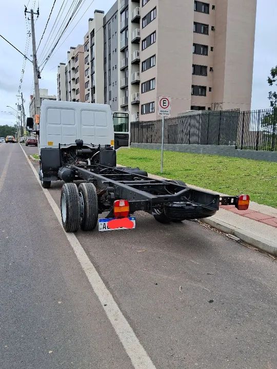 Ford Cargo 815 E  52mil km Original Ano 11/12 Operacional Doc. - Foto 5